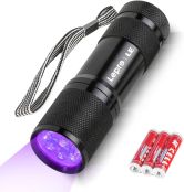 Lepro ブラックライト led uvライト 紫外線ライト UVライト レジン用 硬化ライト 紫外線 ライト IPX4防水 アルミ製 高耐久 ハンディ ブラック ライト uvレジン 懐中電灯 単4形電池付属 ペットのオシッコ汚れ対策に 62g超軽量 uvライト 釣り [1100007]